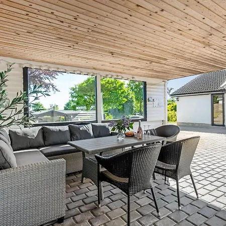 Isalie - 300m From The Sea By Interhome Ebeltoft