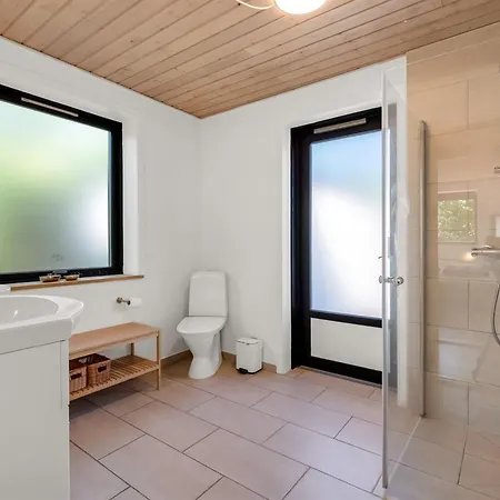Isalie - 300m From The Sea By Interhome *